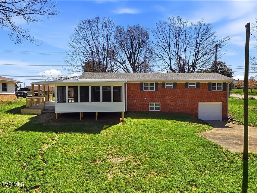 Photo #37: 452 Wilder Street