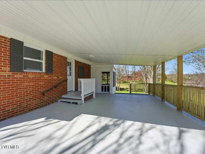 Photo #39: 452 Wilder Street