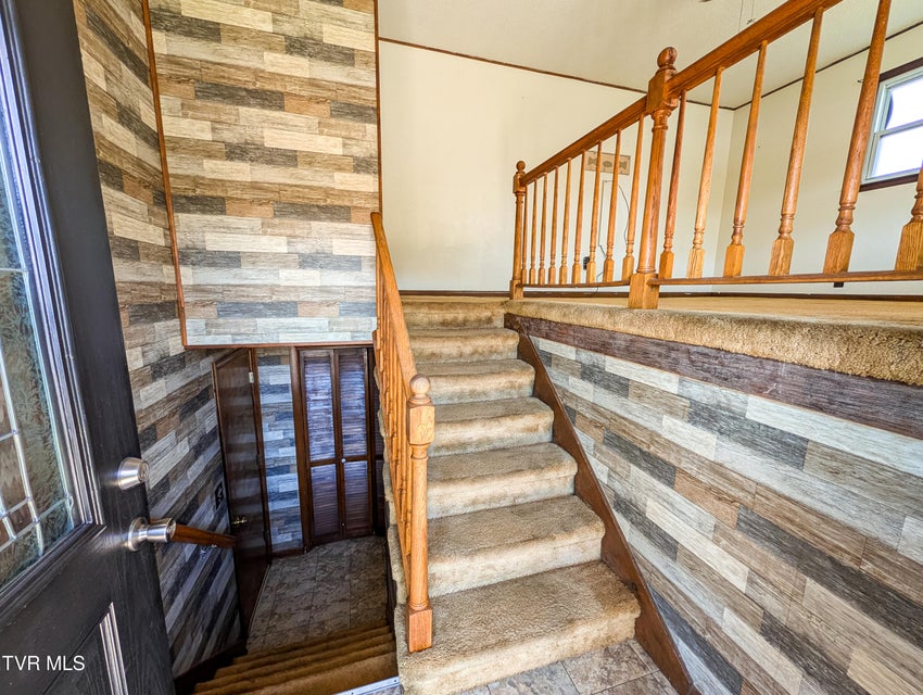 Photo #9: 464 Springfield Drive