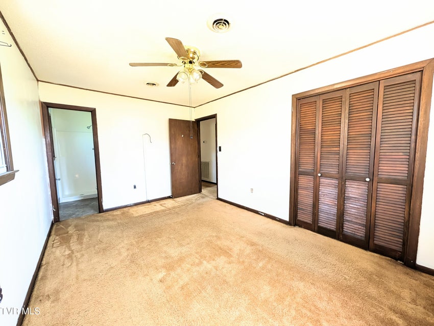 Photo #13: 464 Springfield Drive