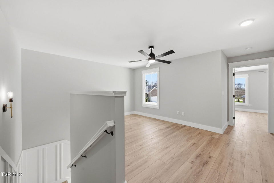 Photo #15: 304 Monroe Drive