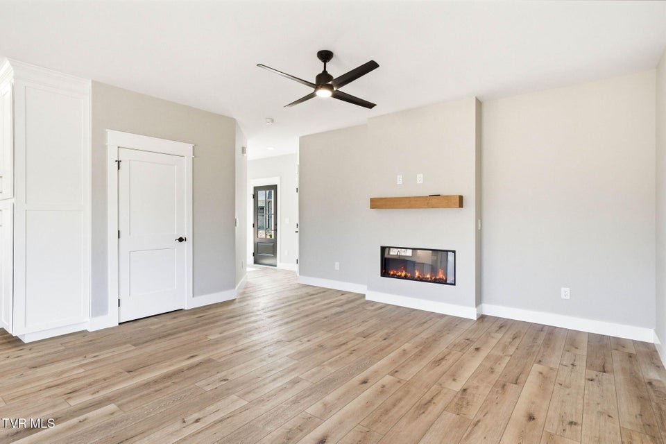 Photo #9: 304 Monroe Drive