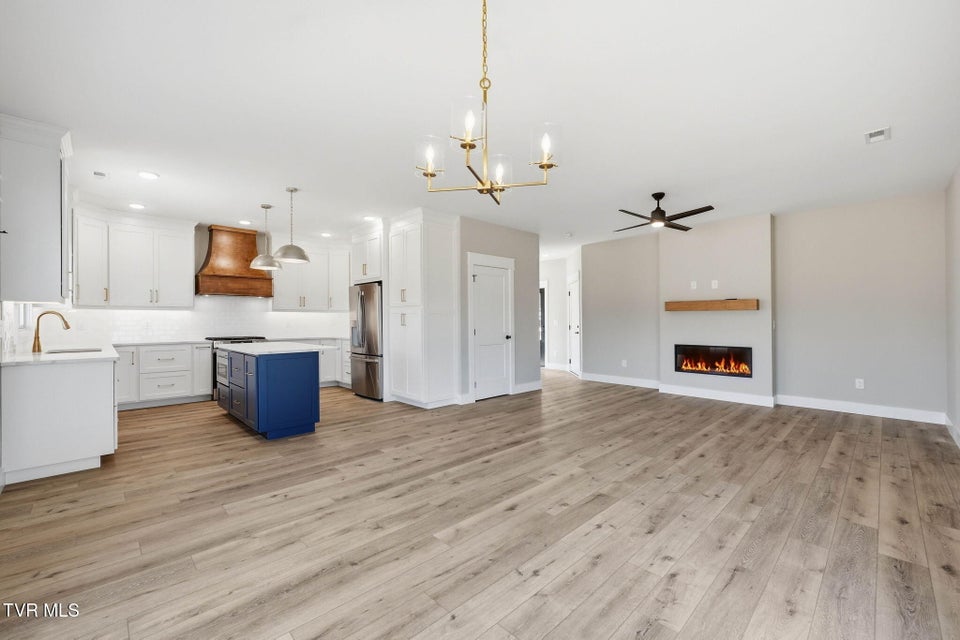 Photo #5: 304 Monroe Drive