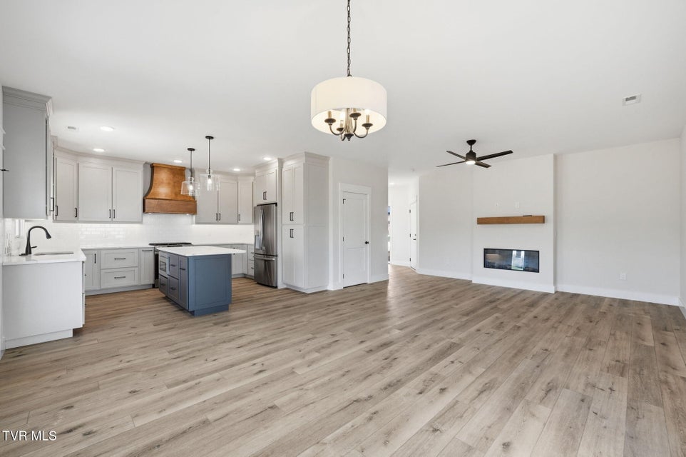 Photo #6: 310 Monroe Drive