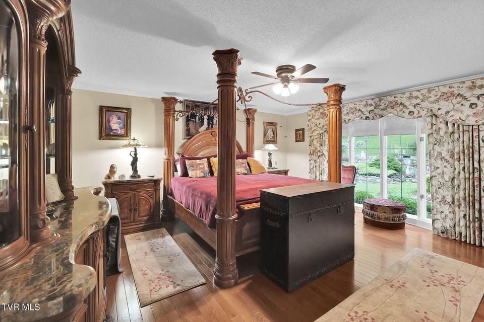 Photo #34: 160 Fairway Drive