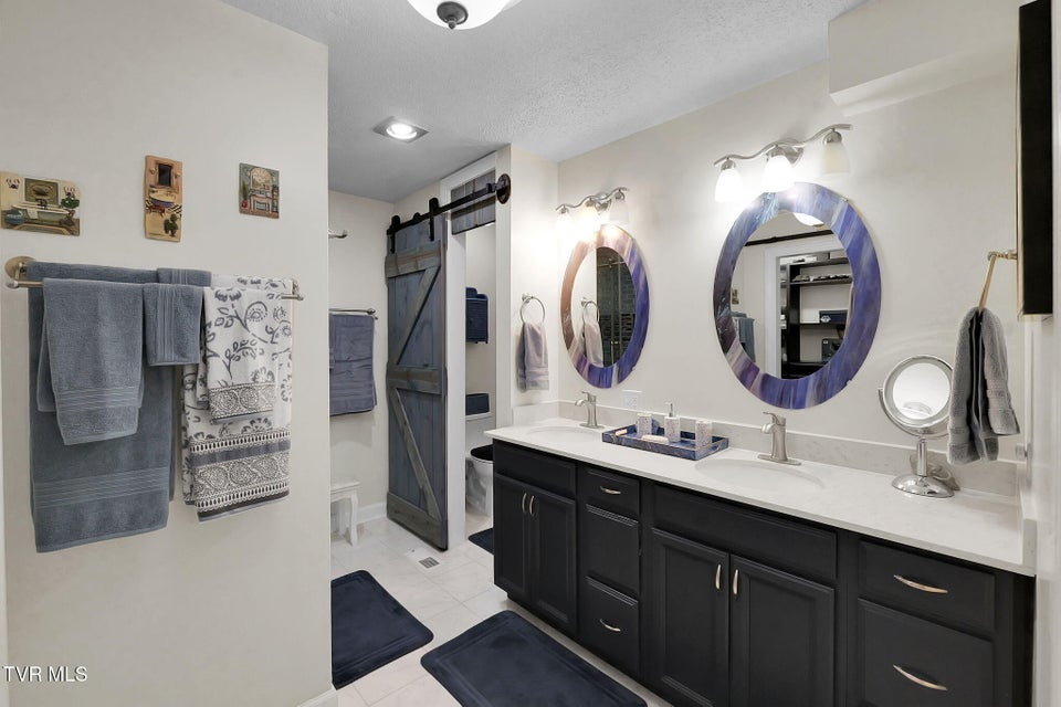 Photo #38: 160 Fairway Drive