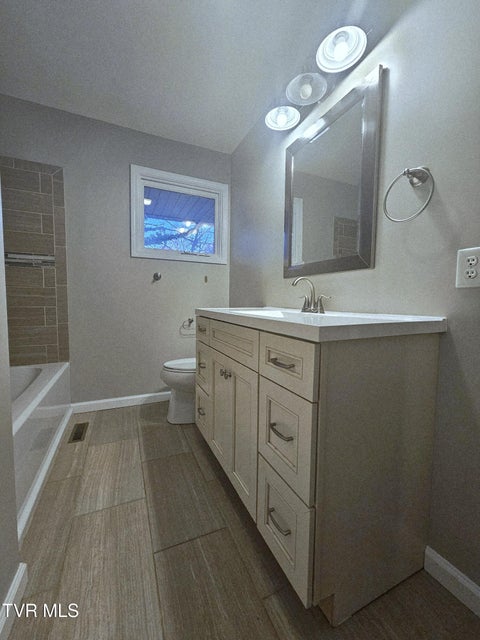 Photo #29: 2323 Inglewood Drive