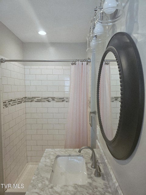 Photo #23: 2323 Inglewood Drive