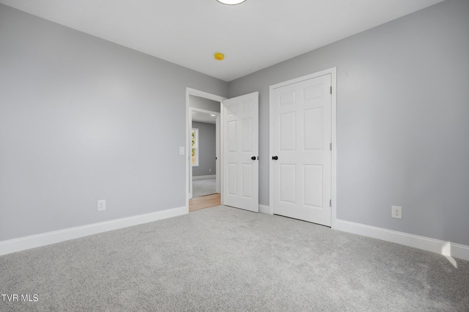 Photo #13: 3740 Thorngrove Drive