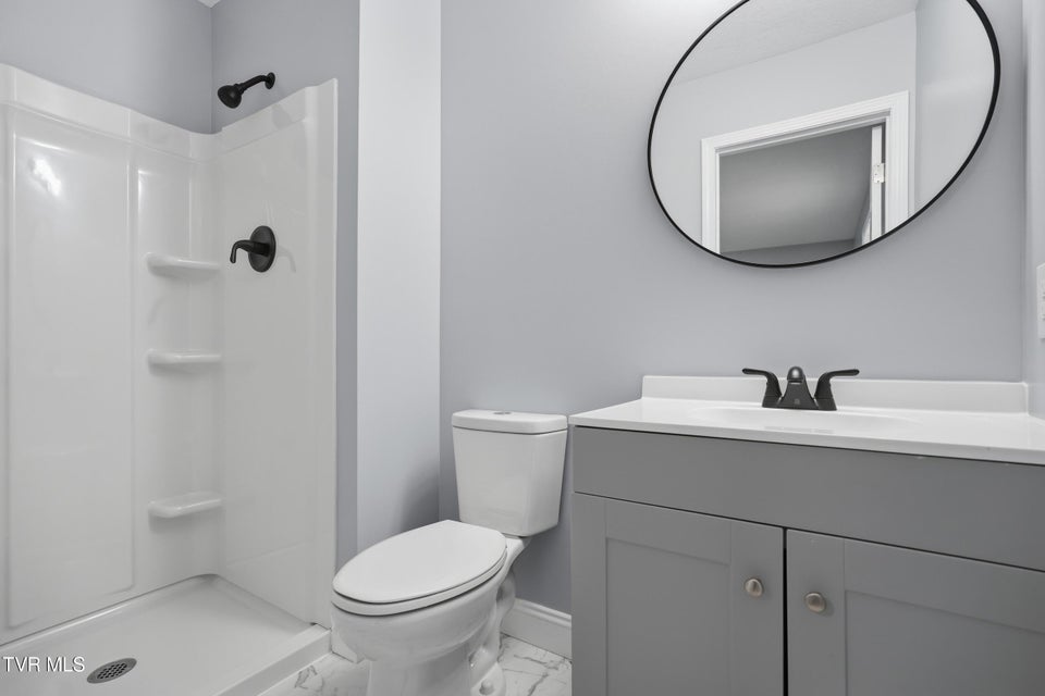 Photo #16: 3740 Thorngrove Drive