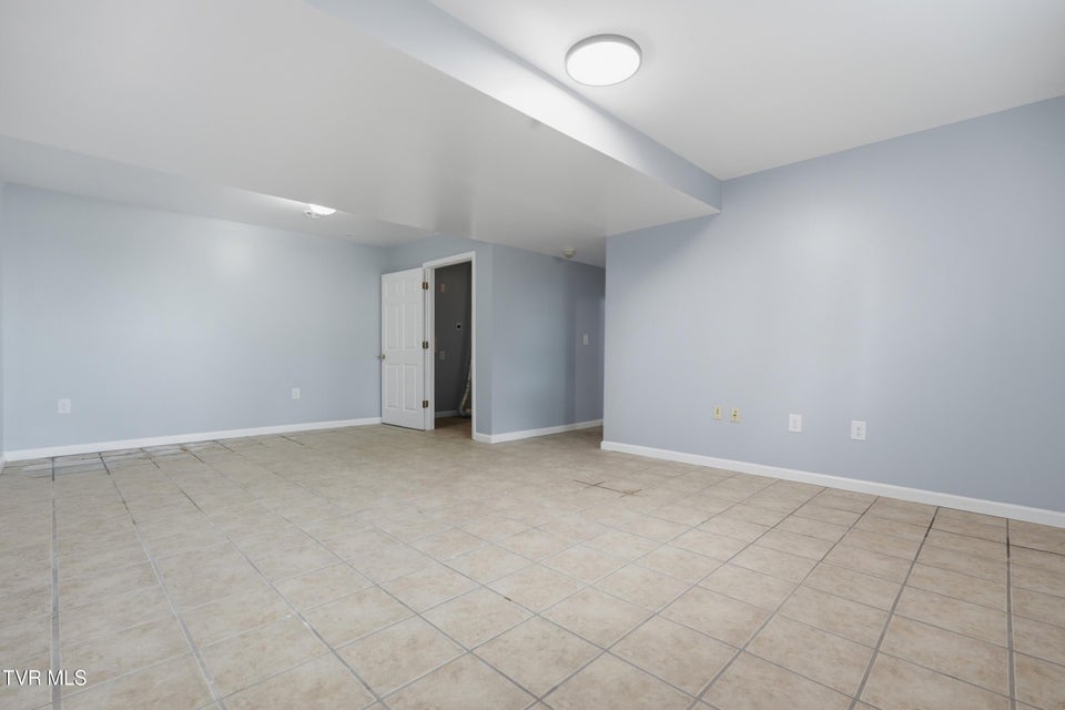 Photo #20: 3740 Thorngrove Drive