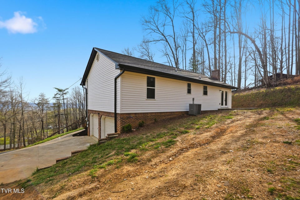 Photo #26: 3740 Thorngrove Drive