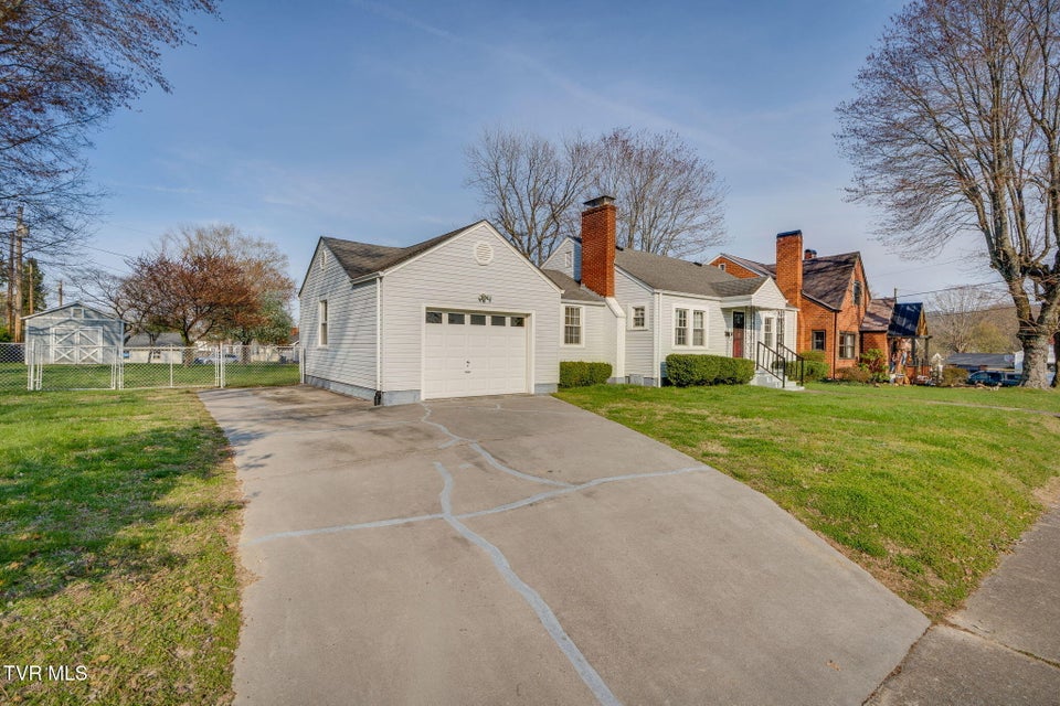 Photo #2: 2716 Linden Road