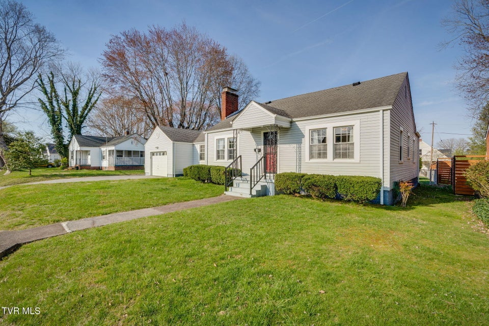 Photo #3: 2716 Linden Road