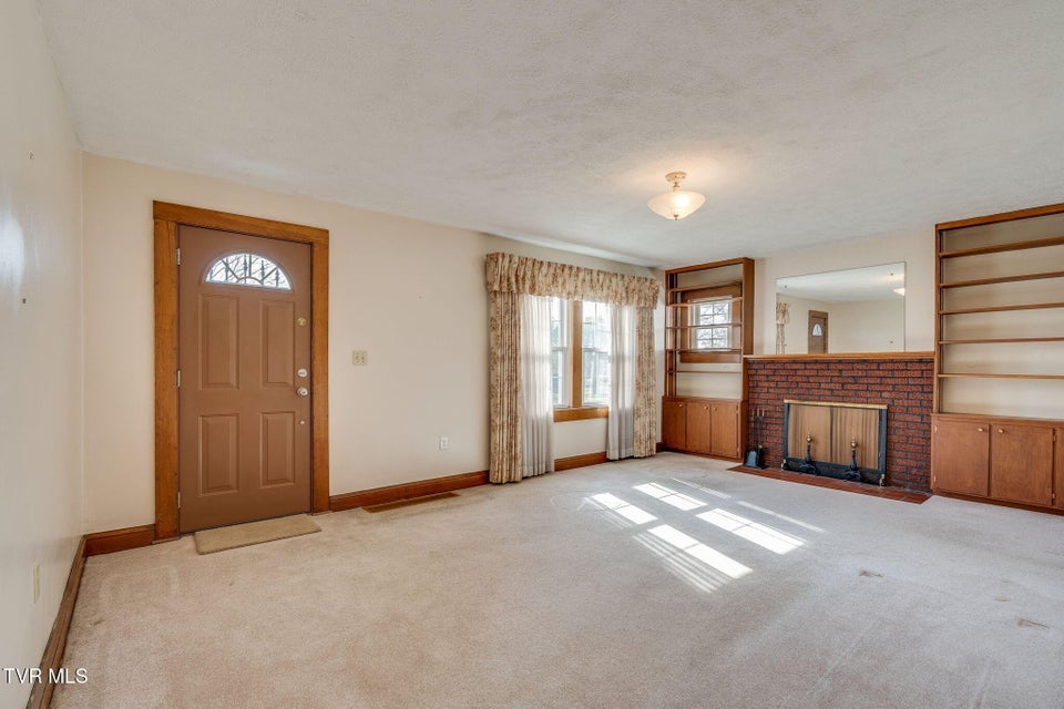 Photo #5: 2716 Linden Road