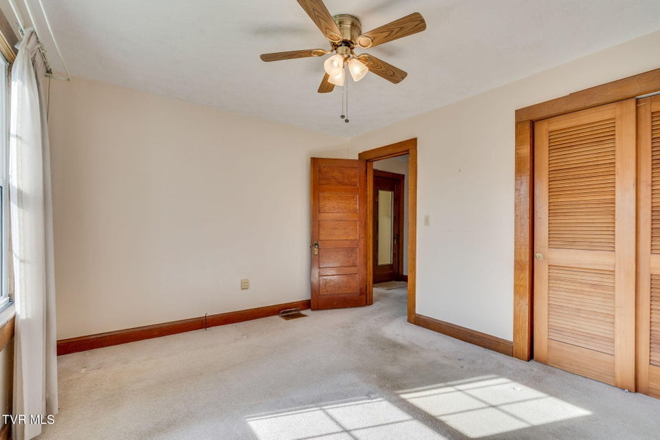 Photo #14: 2716 Linden Road