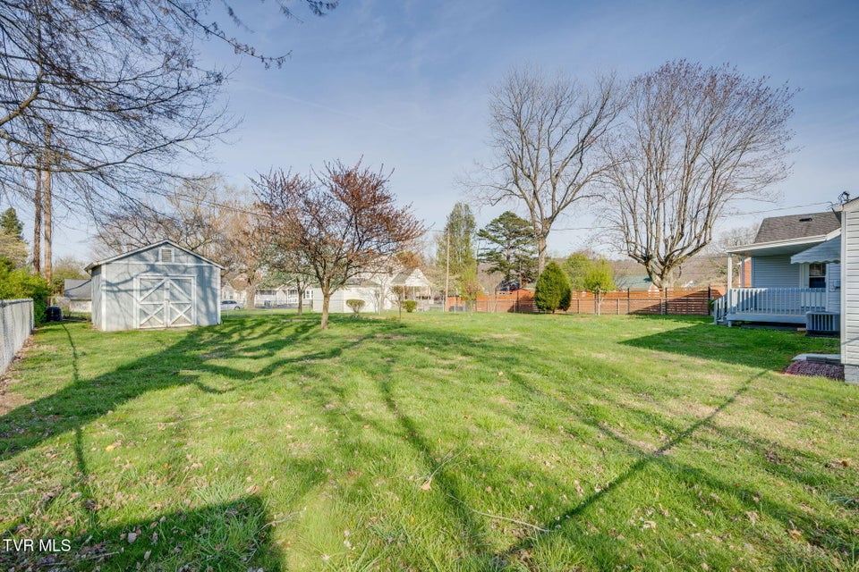 Photo #23: 2716 Linden Road