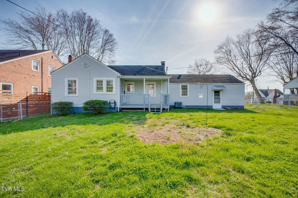 Photo #25: 2716 Linden Road