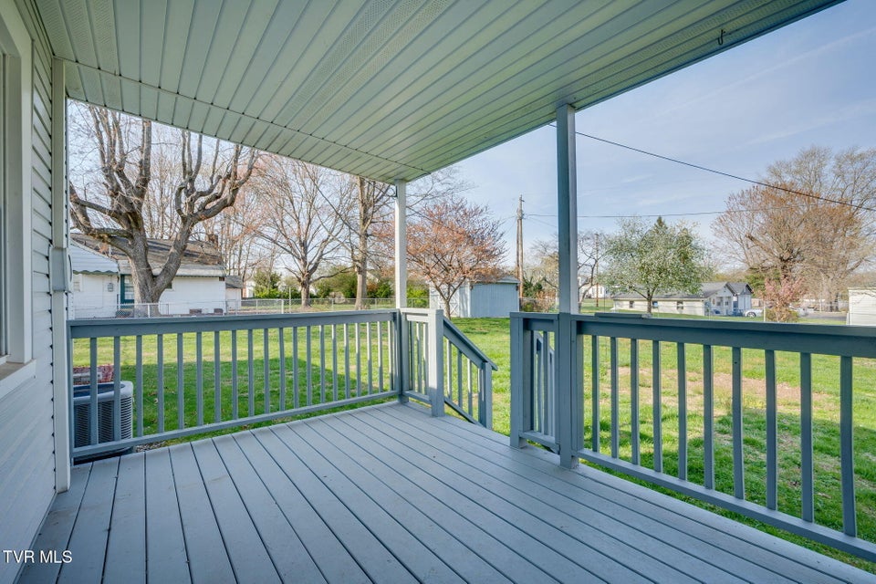 Photo #27: 2716 Linden Road