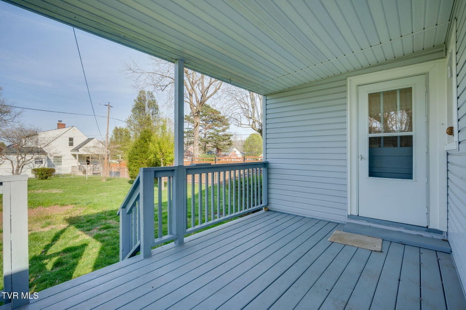 Photo #28: 2716 Linden Road