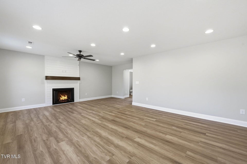 Photo #9: 614 Cherry Marie Drive