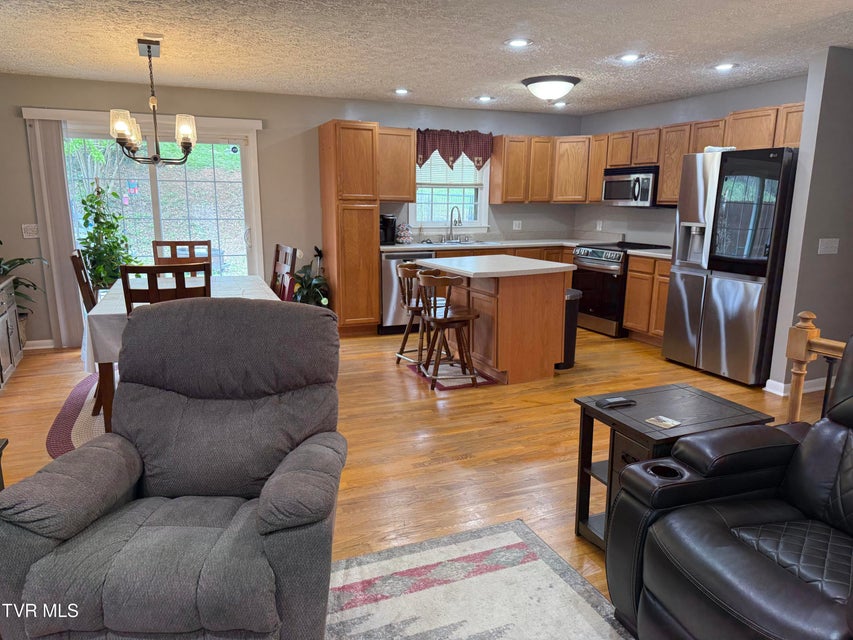 Photo #10: 952 Afton Street