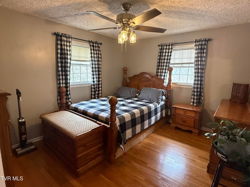 Photo #23: 952 Afton Street