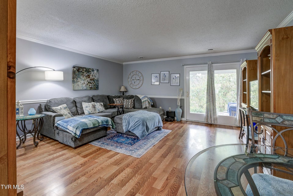 Photo #5: 400 Sunset Drive