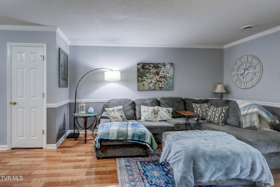 Photo #6: 400 Sunset Drive