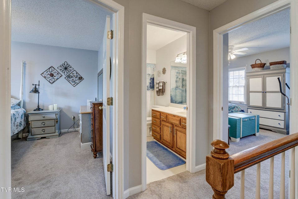 Photo #17: 400 Sunset Drive