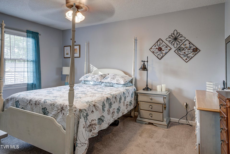 Photo #20: 400 Sunset Drive