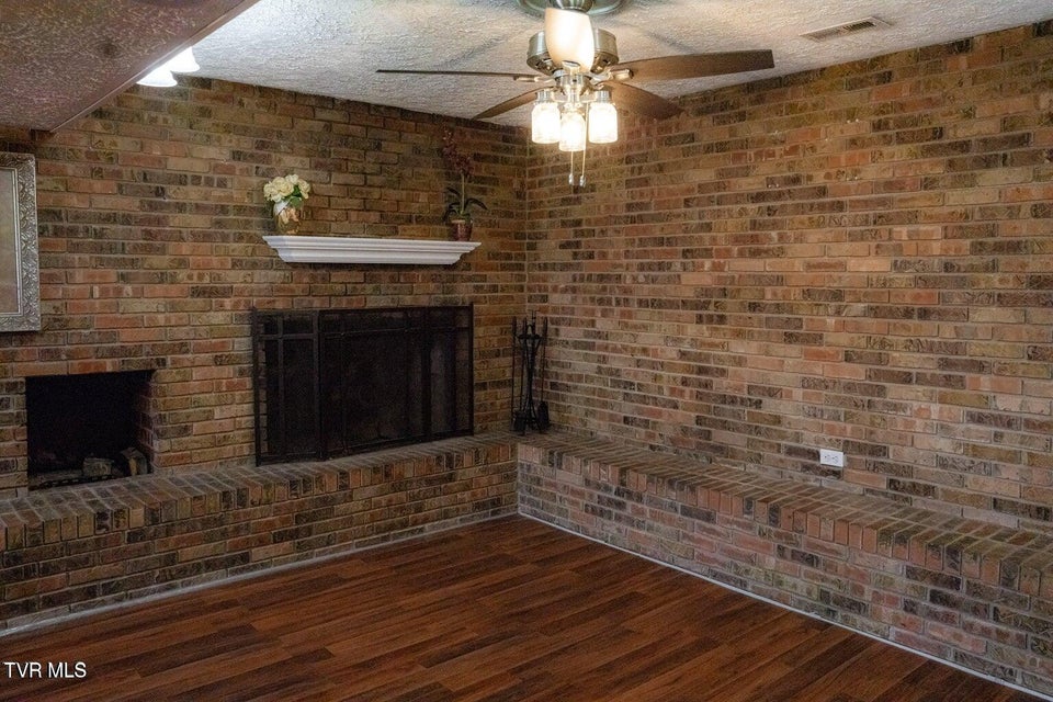 Photo #26: 952 Afton Street