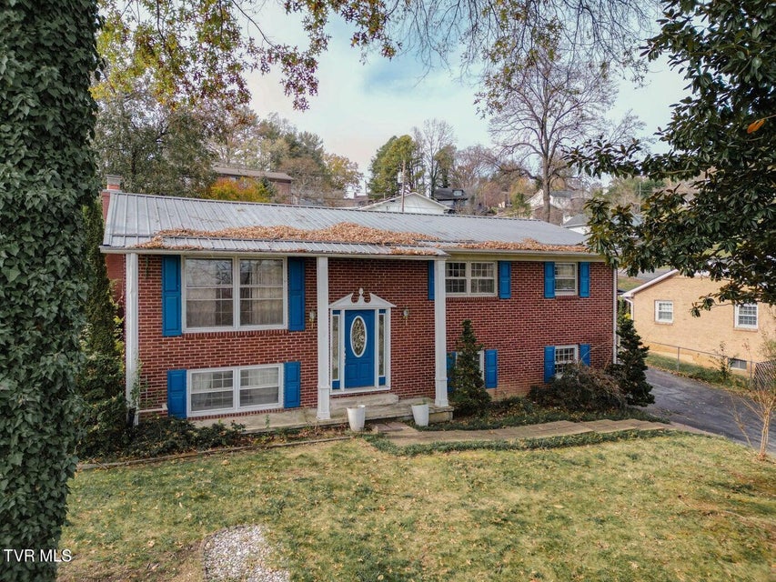 Photo #9: 952 Afton Street