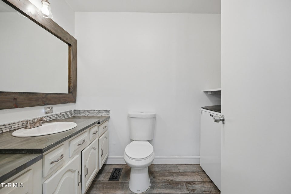 Photo #24: 1211 Oakdell Court