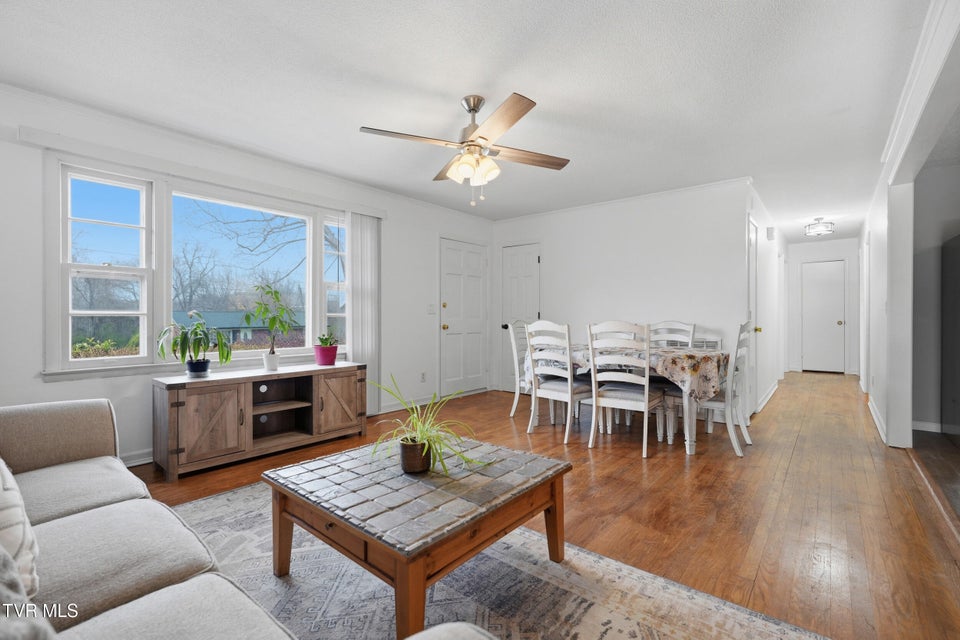 Photo #7: 1211 Oakdell Court