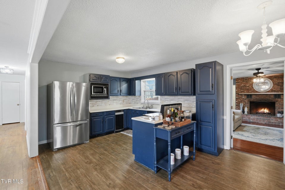 Photo #9: 1211 Oakdell Court