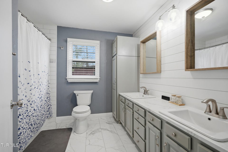 Photo #17: 1211 Oakdell Court