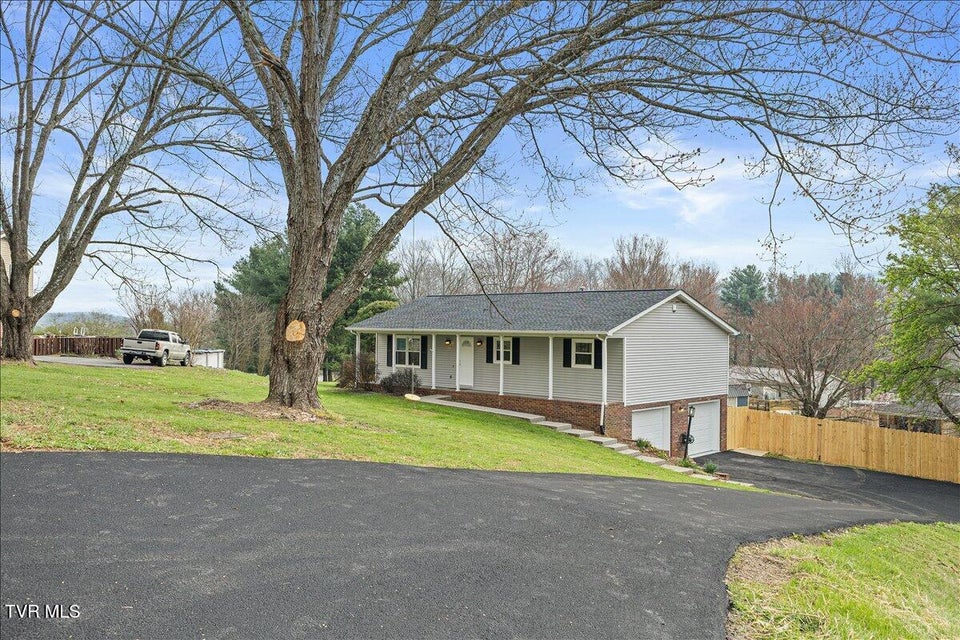 Photo #2: 316 Winding Road