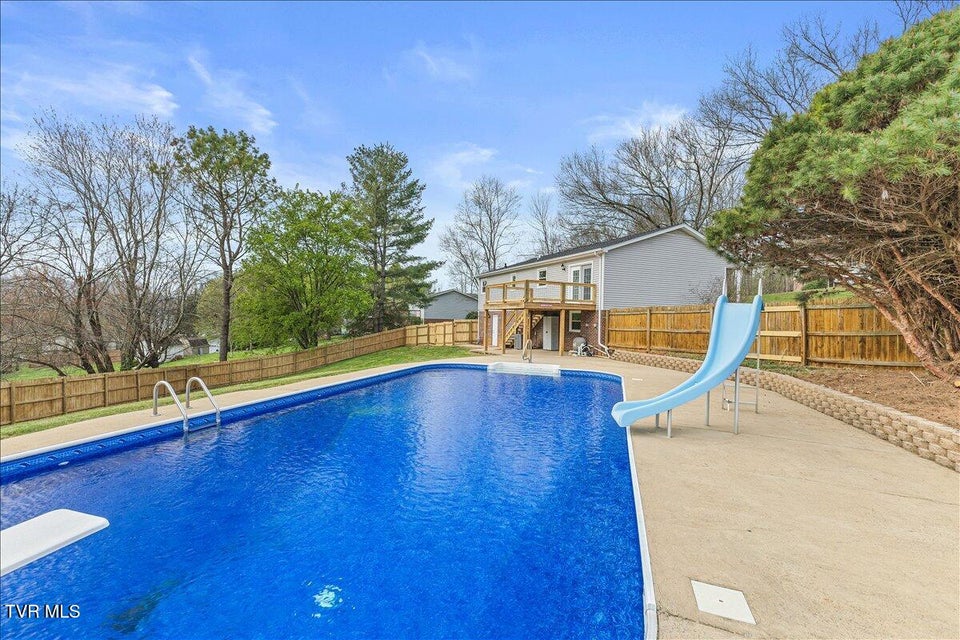 Photo #11: 316 Winding Road