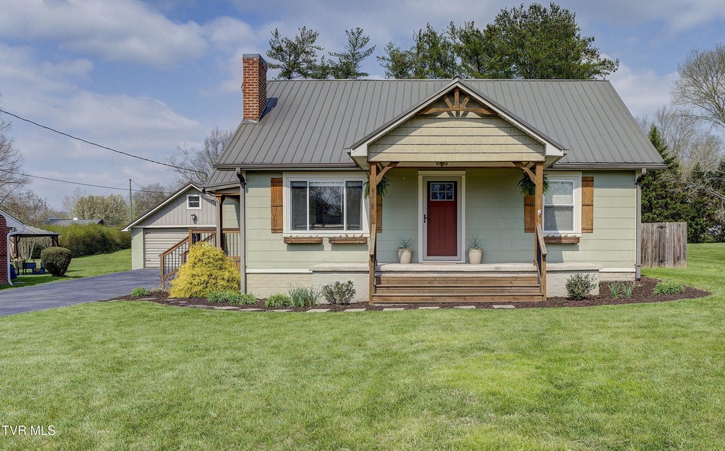 Photo #2: 4238 Ivanhoe Street