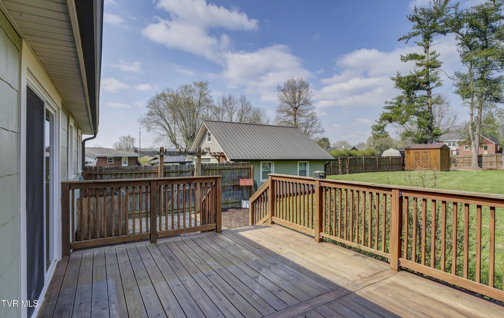 Photo #28: 4238 Ivanhoe Street