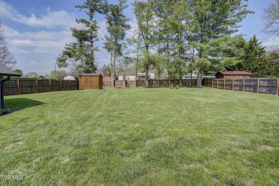 Photo #31: 4238 Ivanhoe Street