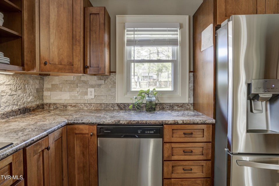 Photo #12: 4238 Ivanhoe Street