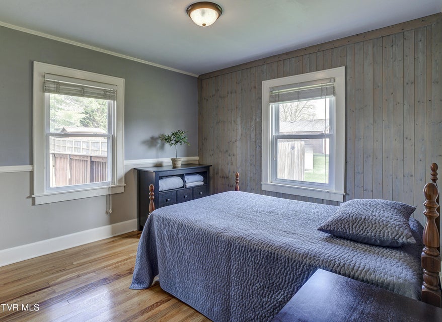 Photo #20: 4238 Ivanhoe Street