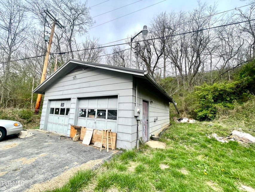 Photo #4: 6060 Daniel Boone Road