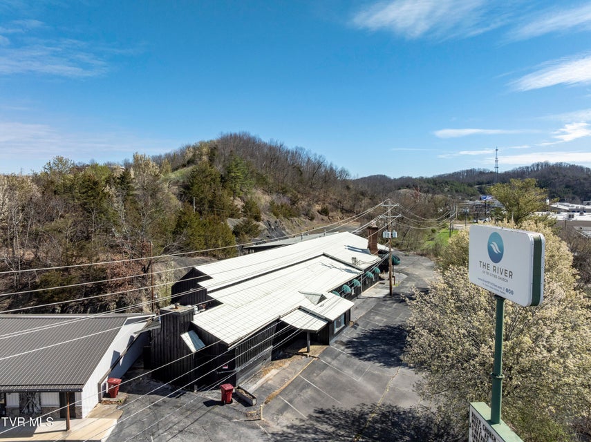 Photo #2: 3096 Roan Street