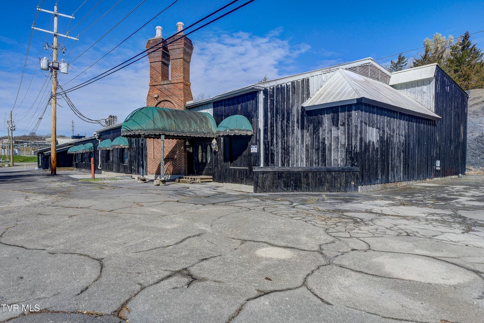 Photo #5: 3096 Roan Street