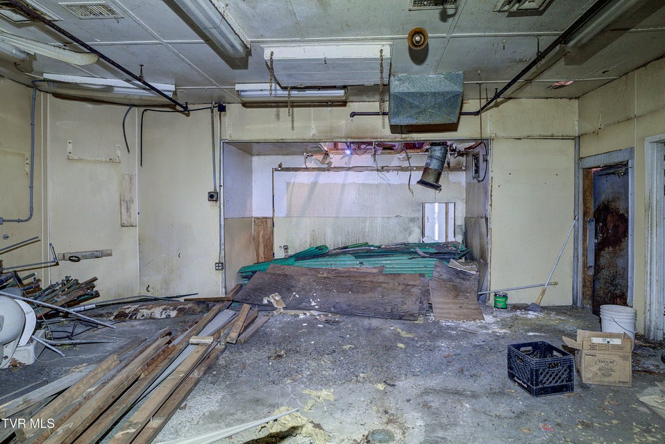 Photo #15: 3096 Roan Street