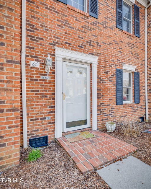 Photo #5: 400 Sunset Drive