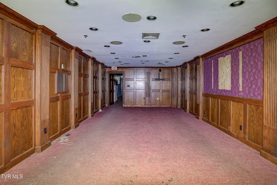 Photo #18: 3096 Roan Street